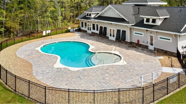 Building Photo - 1033 Arborwood Ln SW