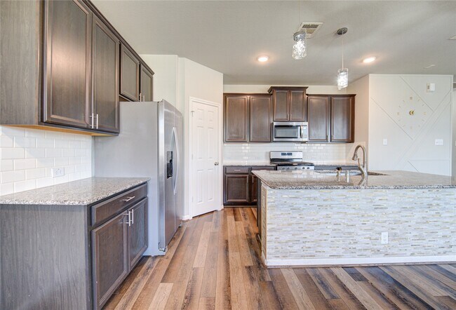 Building Photo - 9826 Copper Ranch Trail