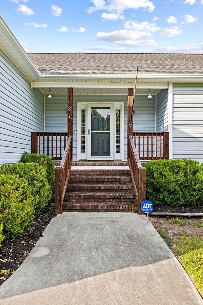 Building Photo - Swansboro Home for Rent!