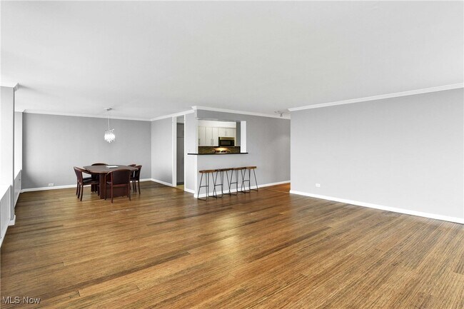 Building Photo - 12700 Lake Ave