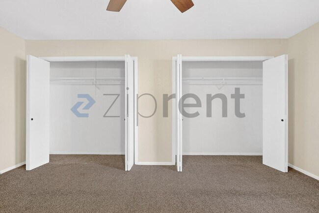 Building Photo - 3225 Crites St