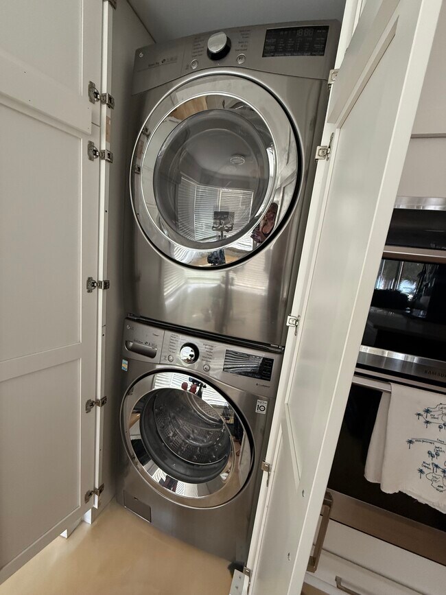 Building Photo - 206 Quayside Cir