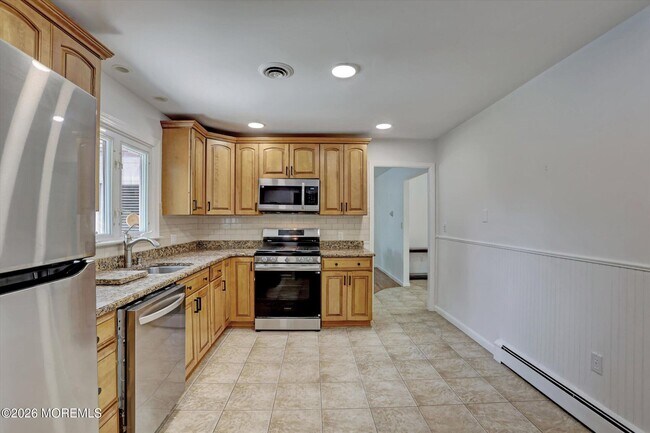 Building Photo - 125 Beechwood Ave