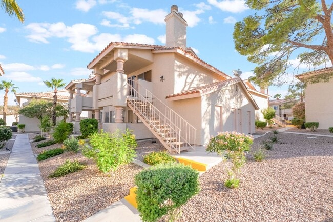 Building Photo - Modern Condo Living in Summerlin!