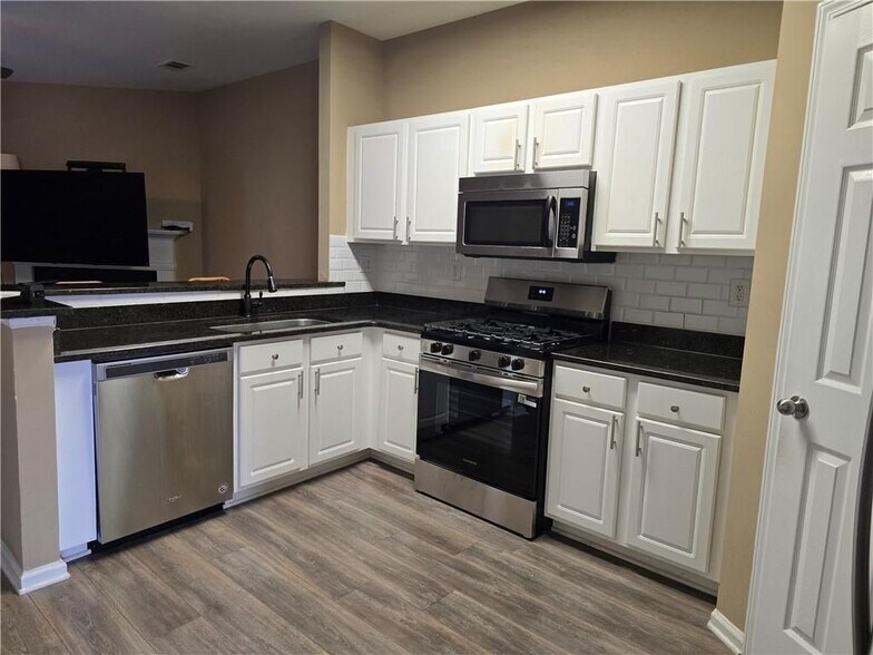 Building Photo - 3222 Hidden Cove Cir NW