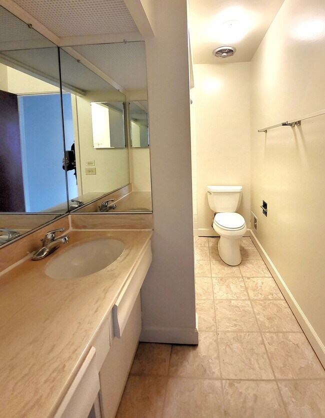 Building Photo - 724 Concord Ln