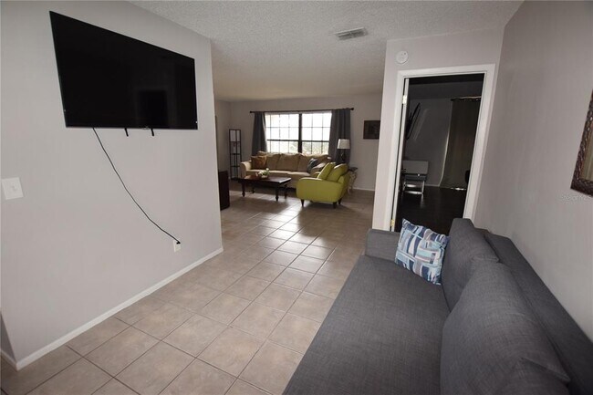 Building Photo - 7706 Indian Ridge Trail S