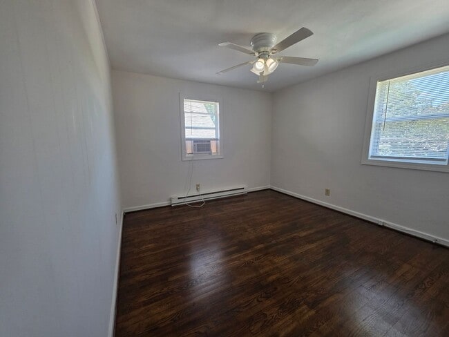 Building Photo - DVI122#-DJ