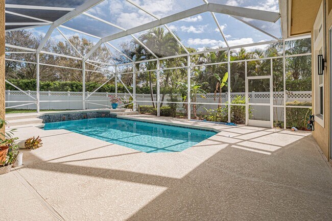 Building Photo - 4229 Diamond Square