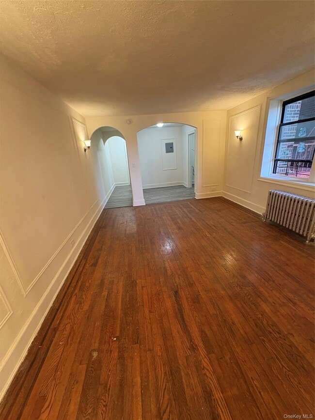 Building Photo - 30 Locust Hill Ave
