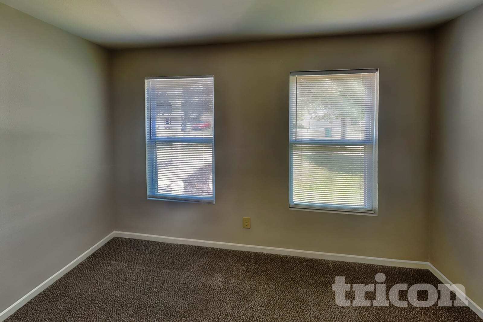 Building Photo - 2336 Blackthorn Dr
