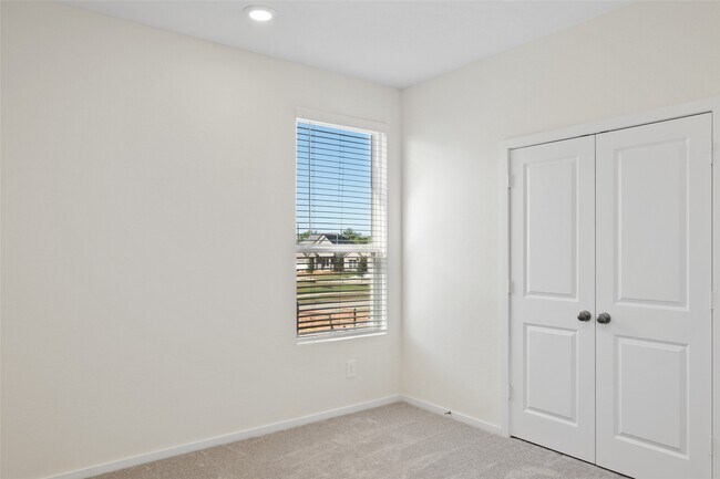 Building Photo - 17754 Pansy Heron Trl