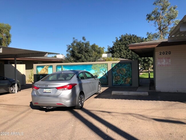 Building Photo - 2020 S Granada Dr