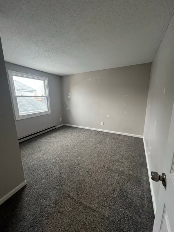 Building Photo - 56 Hall St