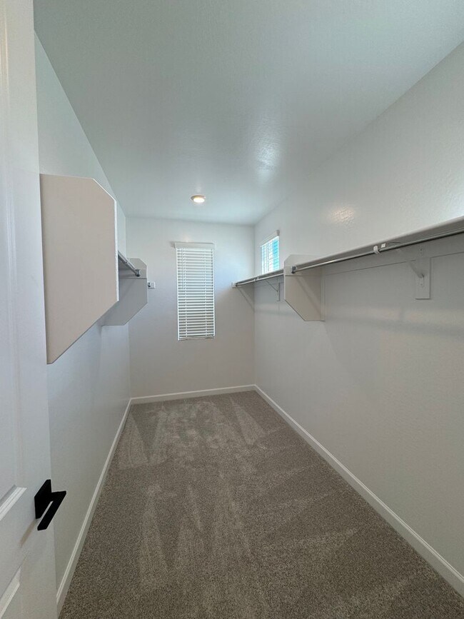 Building Photo - BRAND NEW HOME IN UNION PARK AT NORTERRA I...