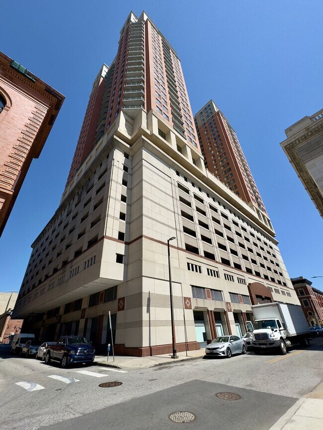 Building Photo - Charming 1 Bedroom/1 Bathroom Apartment Unit with In-Unit Laundry in Downtown Baltimore, MD!