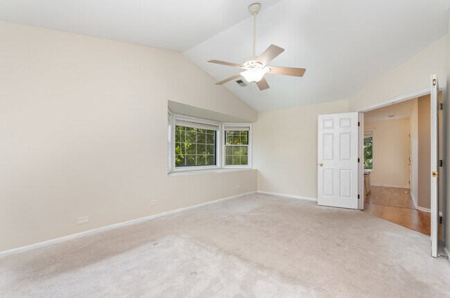 Building Photo - 353 Pembroke Ct