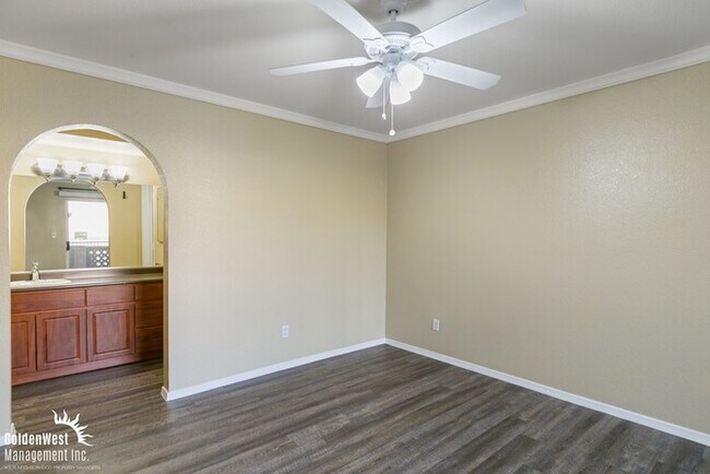 Building Photo - Beautiful 2Bdm 2Ba Condo at the Base of North Mountain Preserve!