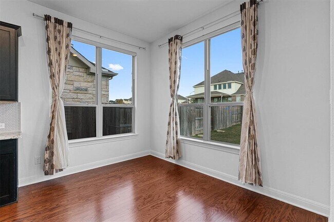 Building Photo - 2328 Lucky Ln