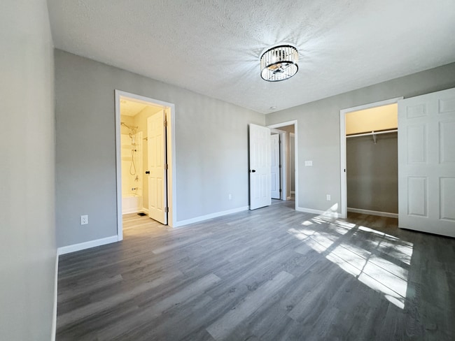 Building Photo - 220 Virginia Ave