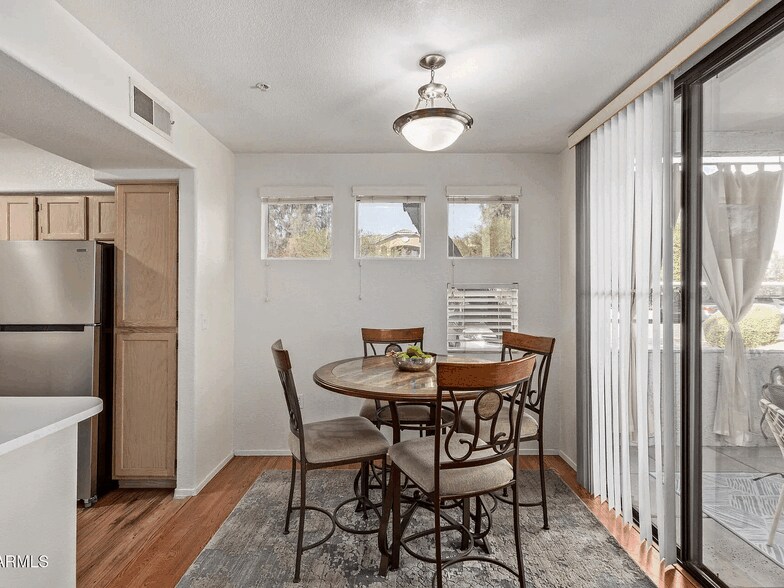 Building Photo - 3848 N 3rd Ave