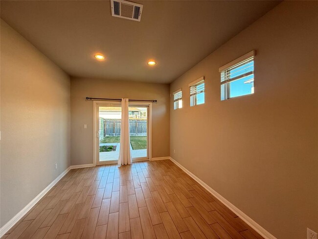 Building Photo - 2713 Brushwood Mdw