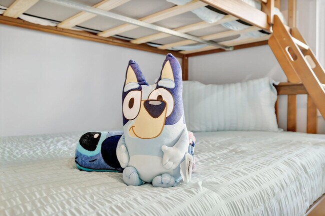 Building Photo - 4120 W North A St