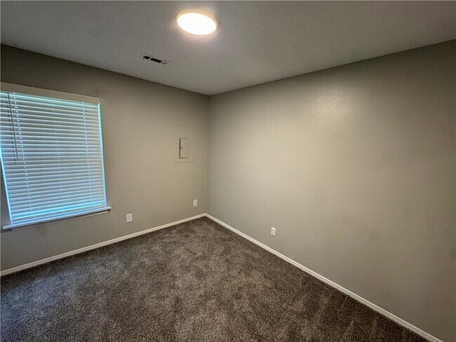 Building Photo - 4420 W Franciscan Trail