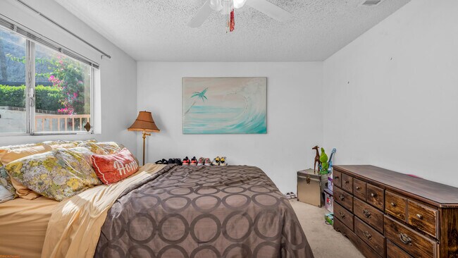 Building Photo - 46555 Cameo Palm Dr