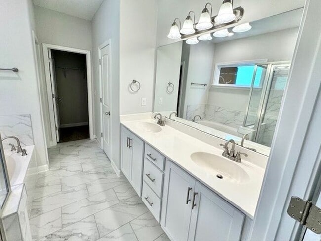 Building Photo - Now Leasing a 4-Bedroom 3 Bath Home in Byh...