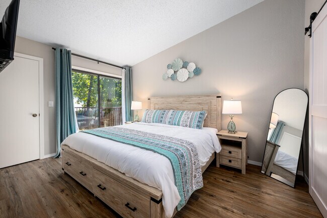 Building Photo - 235 Ozark Mountain Resort Dr