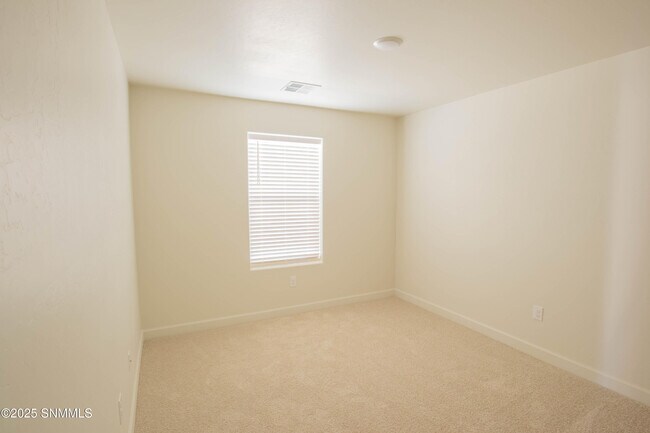 Building Photo - 3614 Paragon St