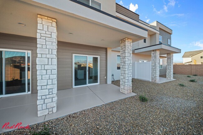 Building Photo - Newly Built 4 Bedroom Townhome!