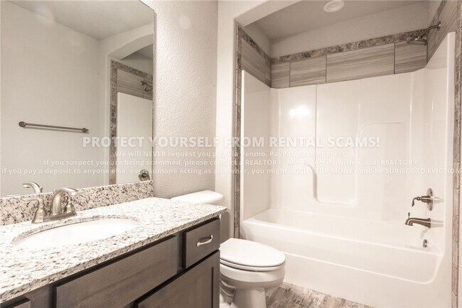 Building Photo - 4505 W Divide Dr