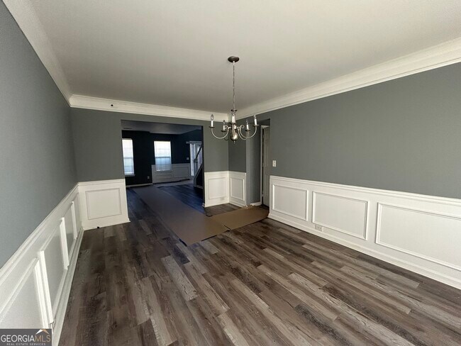 Building Photo - 6263 Shell Dr SW