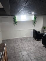 Building Photo - 4321 Chippendale Ave