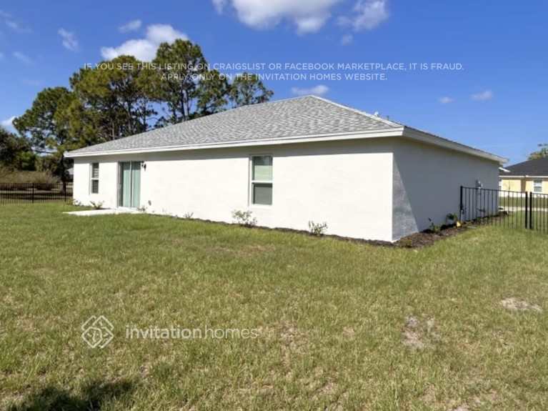 Building Photo - 16103 Alcira Cir