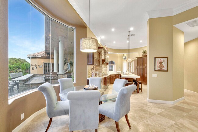 Building Photo - 8205 Woodsmuir Dr