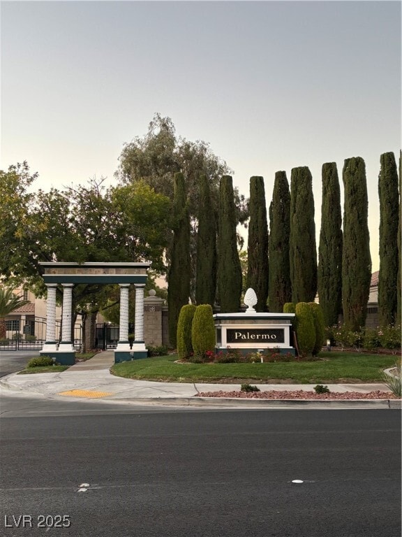 Building Photo - 3193 Castle Canyon Ave