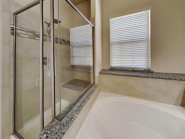 Building Photo - 922 Dartford Dr
