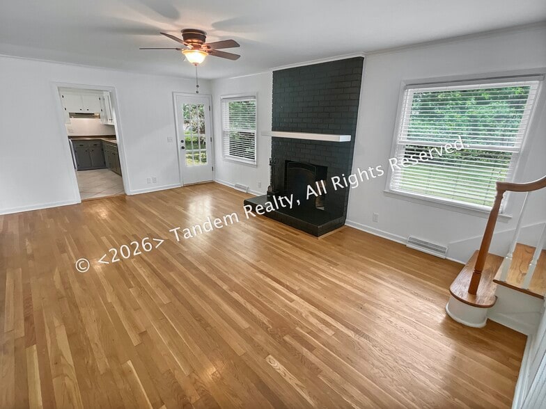 Building Photo - 406 Ritchie Dr