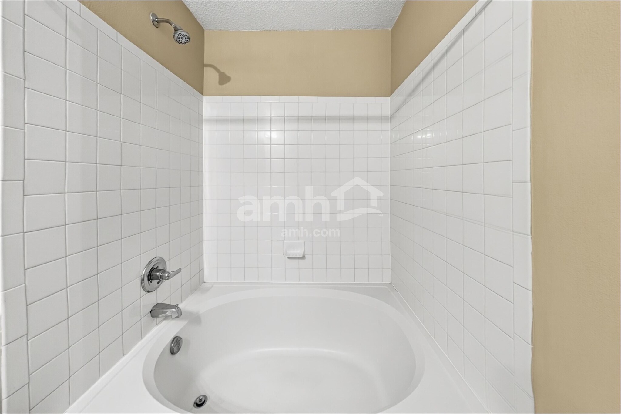 Building Photo - 15080 Fawn Hollow Ln