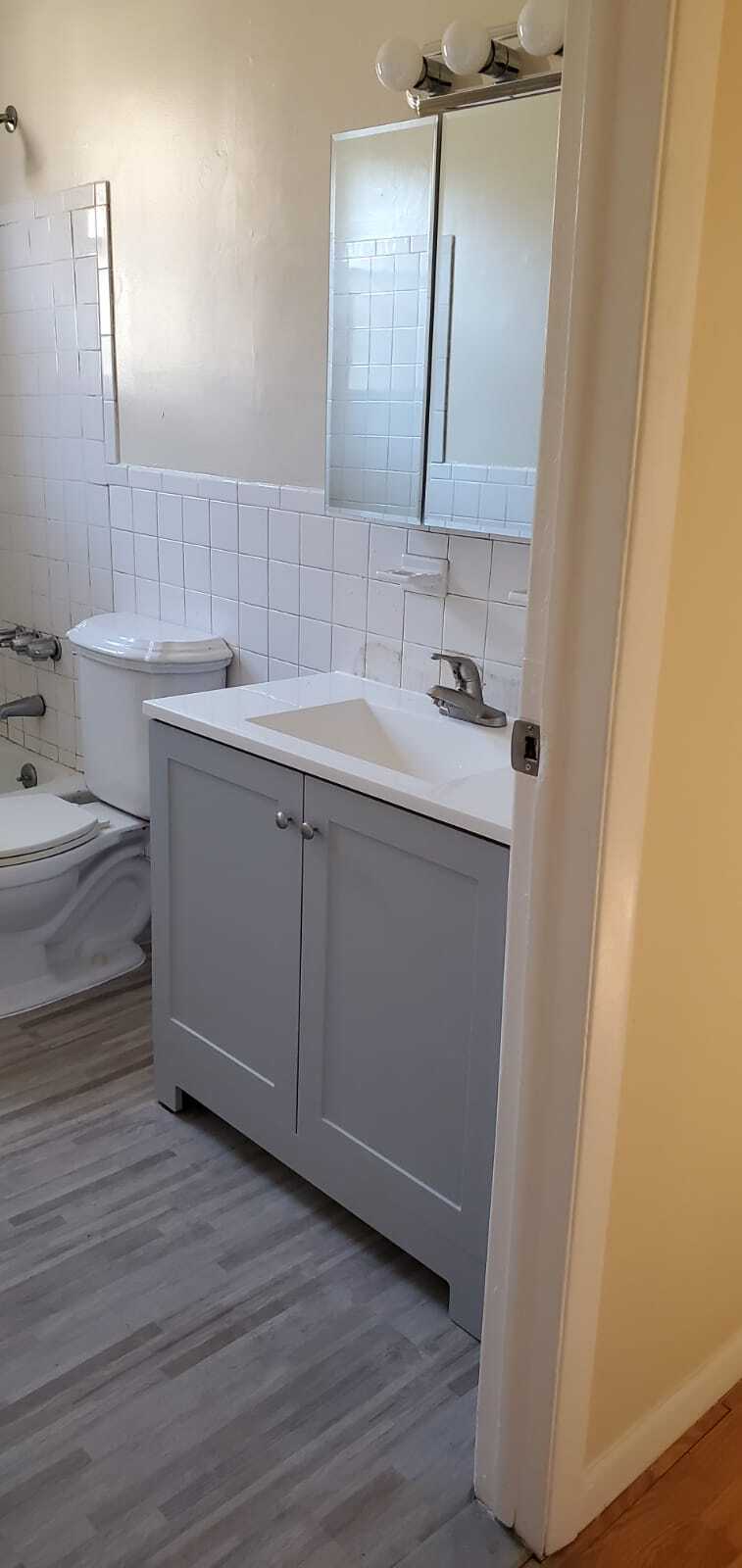 Building Photo - 60 Donna Dr