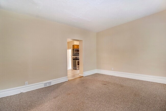 Building Photo - Large, remodeled one bedroom apartment