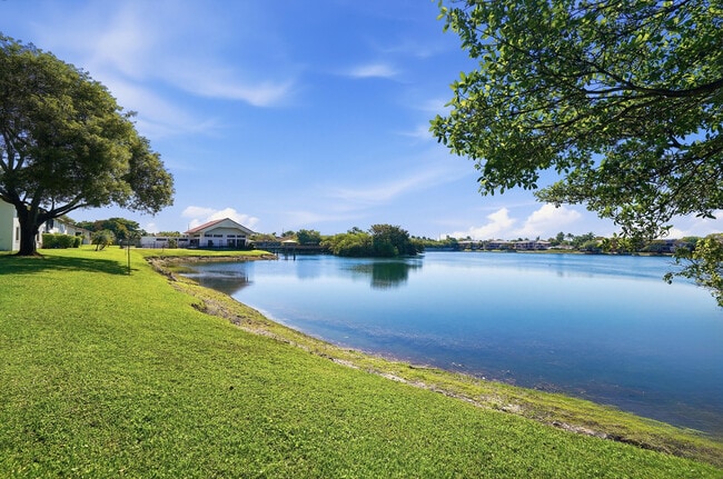 Building Photo - 3300 NW 46th St