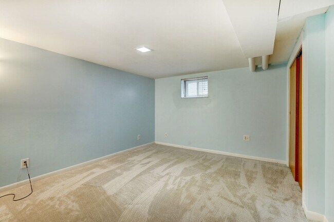 Building Photo - 789 S Hudson St