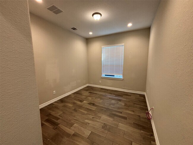 Building Photo - 20826 Stonebreak Ln