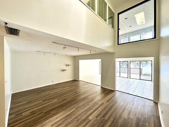 Building Photo - WATER FRONT PROPERTY!!!!!