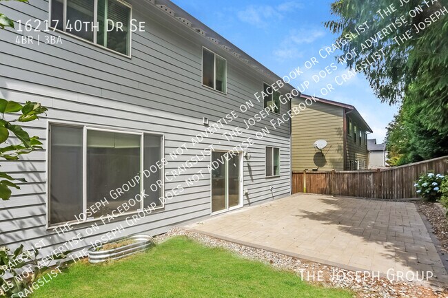 Building Photo - 16217 40th Dr SE