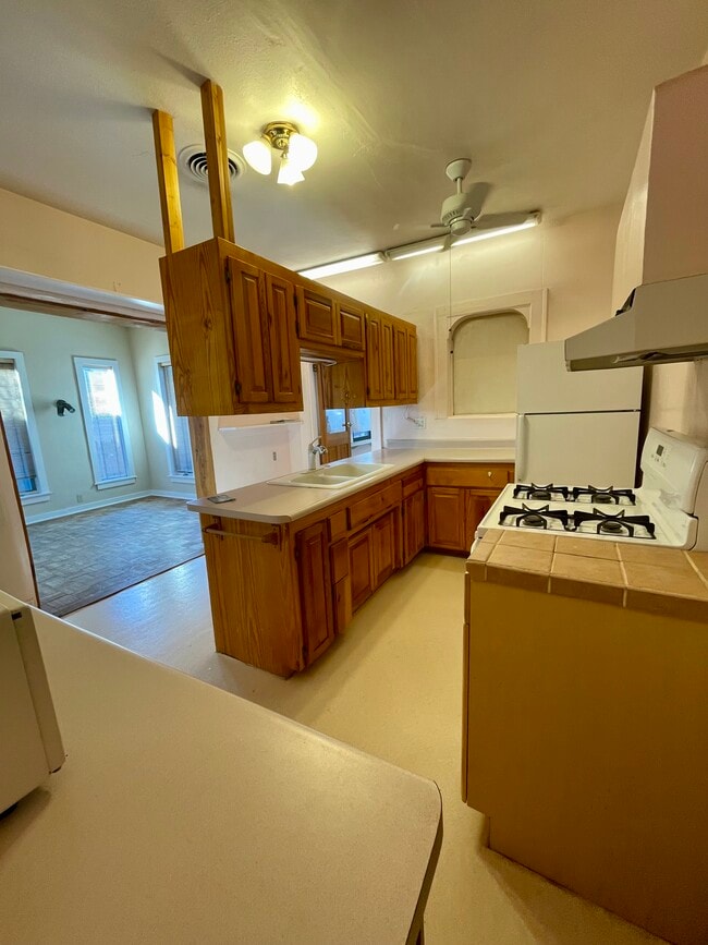 Building Photo - Girard UNM